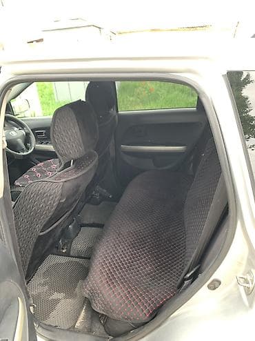 плафон на ист: Toyota Ist: 2003 г., 1.5 л, Автомат, Бензин, Хэтчбэк — 6