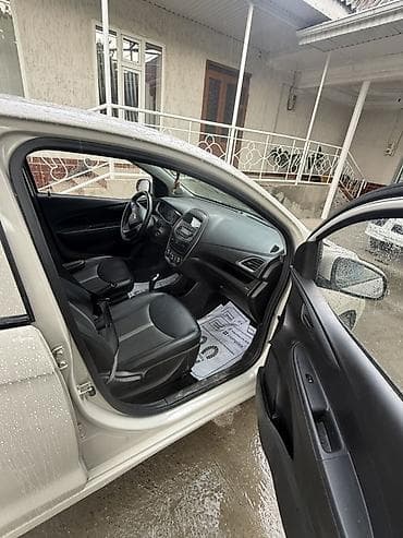 Транспорт: Chevrolet Spark: 2019 г., 1 л, Автомат, Бензин, Хетчбек — 7