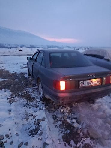 Унаа сатуу: Audi 100: 1992 г., 2 л, Кол менен иштөөчү, Бензин, Седан — 3