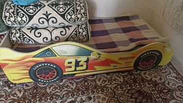 машинка кровать для мальчика: Кровать-машинка, Б/у, ЛДСП — 1