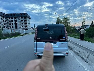 х5 2017: Honda Stepwgn: 2004 г., 2 л, Автомат, Бензин, Минивэн — 3