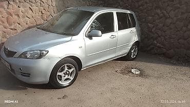 Mazda Demio: 2003 г., 1.3 л, Автомат, Бензин, Хэтчбэк