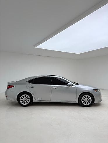 новый лексус: Lexus ES: 2013 г., 2.5 л, Автомат, Гибрид, Седан — 4