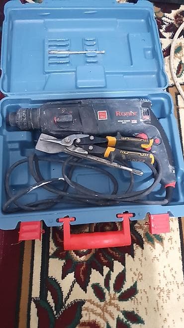 жене журкан: Набор инструментов для ремонта и отделочных работ в кейсах. В — 1