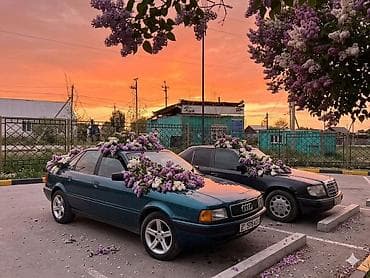 jeely coolray: Audi 80: 1992 г., 2 л, Механика, Бензин, Седан — 1