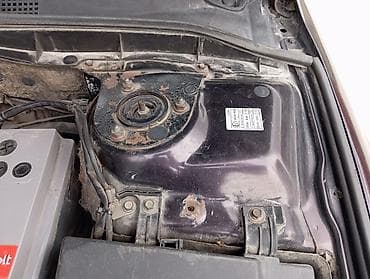Продажа авто: Mazda 6: 2005 г., 2 л, Автомат, Газ, Хэтчбэк — 9
