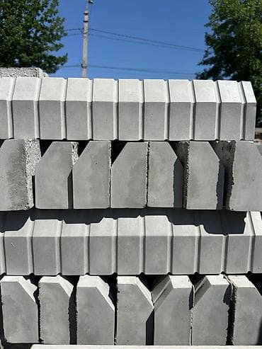 Бортовой камень (бордюр) из вибропрессованного бетона. литая - Типы