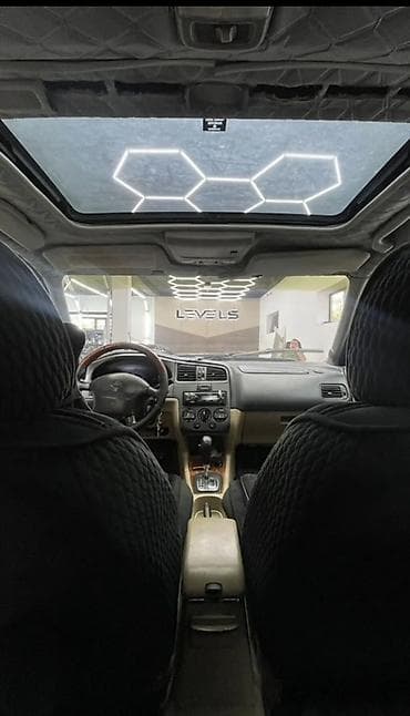 один владелиц: Nissan Primera: 1999 г., 2 л, Автомат, Бензин, Седан — 5