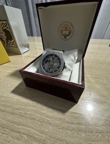 фирменные наручные часы: Скелетон-часы в подарочном наборе - Механика с прозрачным (skeleton) — 1