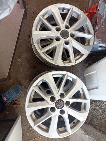 Литые Диски R 16 Toyota, Пара, отверстий - 5, Б/у