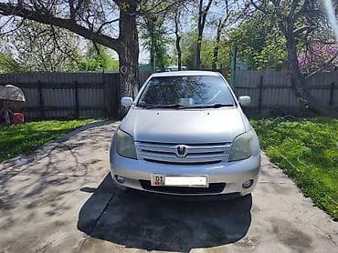 corolla s: Toyota Ist: 2002 г., Хэтчбэк — 2