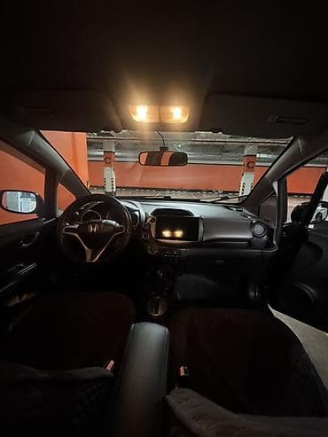 хонда сйырвы: Honda Fit: 2011 г., 1.5 л, Автомат, Бензин, Хэтчбэк — 7