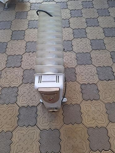 на камерный свет: Масляный обогреватель Кол-во секций: 10 и более — 1