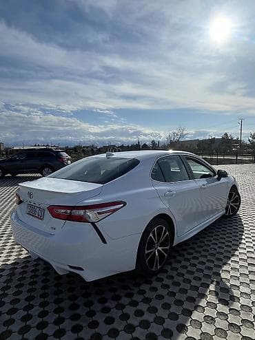 Toyota Camry: 2020 г., 2.5 л, Автомат, Бензин, Седан
