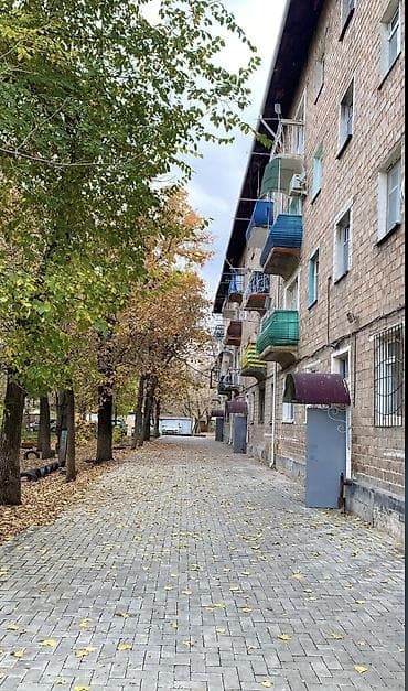 месароша: 1 комната, 30 м², Хрущевка, 4 этаж, Косметический ремонт — 10