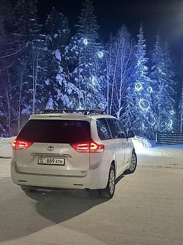 Toyota: Toyota Sienna: 2011 г., 3.5 л, Автомат, Газ, Минивэн — 5