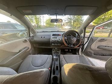 fit 2020: Honda Fit: 2003 г., 1.3 л, Вариатор, Бензин, Хэтчбэк — 8