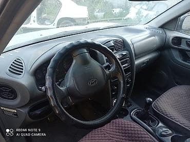 Унаа: Hyundai Santa Fe: 2002 г., 2 л, Кол менен иштөөчү, Бензин, Кроссовер — 2