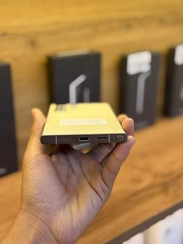 poco m6 pro: Samsung Galaxy S24 Ultra, Б/у, 256 ГБ, цвет - Бежевый, В рассрочку, 1 SIM, eSIM — 2