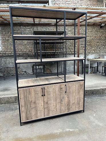 напольная вешалка: Металлические стеллажи в современном лофт‑стиле. Варианты: - Стеллаж — 2