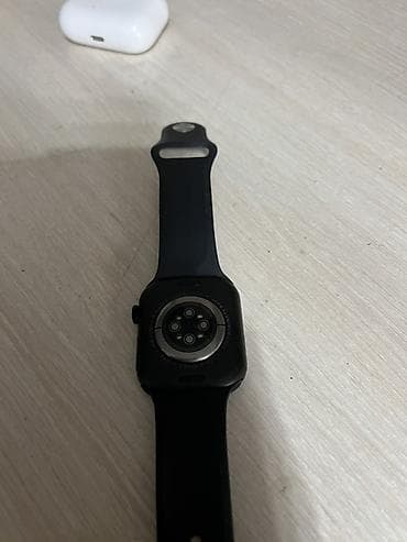 mi true: Смарт‑часы в стиле Apple Watch, корпус темный, ремешок силиконовый — 2