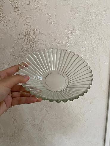 стаканы для десертов: Набор посуды из стекла и фарфора. Советский пылесос, тазик, два ведра — 2