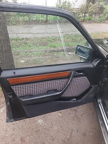 сиденя мерс 124: Mercedes-Benz W124: 1994 г., 2.8 л, Механика, Бензин, Седан — 8