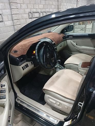 bmw 1: Toyota Avensis: 2008 г., 2.4 л, Автомат, Бензин, Седан — 7