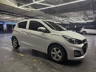 Chevrolet Spark: 2020 г., 1 л, Автомат, Бензин, Хэтчбэк