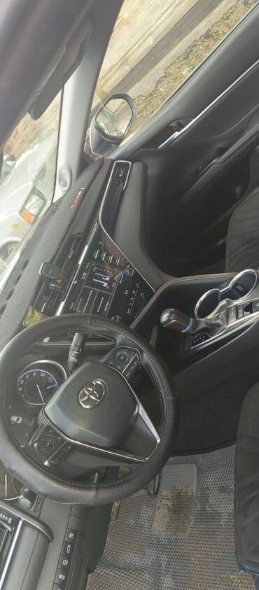 leksus is: Toyota Camry: 2018 г., 2.5 л, Автомат, Бензин, Седан — 6