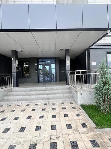 osh flat: 3 комнаты, 87 м², Пишпек Элитка, 15 этаж, Свежий ремонт — 3