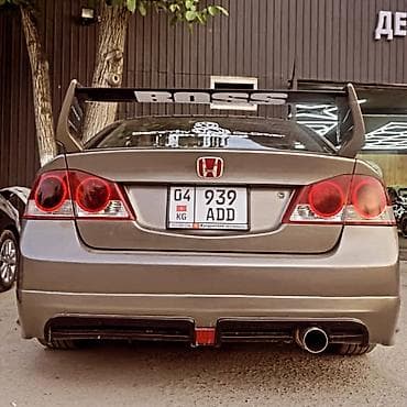 выхлоп sti: Honda Civic седан (8-е поколение), тюнингованный спортивный стиль — 5