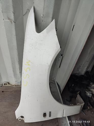 mitsubish: Переднее правое Mitsubishi, 2001 г., Б/у, Оригинал — 1