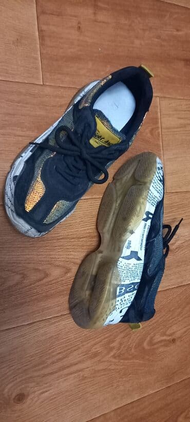 продаю в связи с переездом: Кроссовки, 36, Mango, Б/у, цвет - Черный, Бесплатная доставка — 4