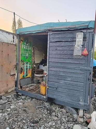 жд тупик: Передвижной деревянный вагончик (бывший кузов/фургон) с тентованной — 4