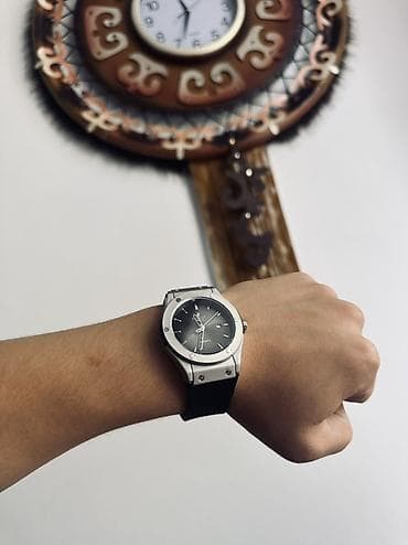 ulisse nardin: Классические часы часы, Hublot, Швейцария, Унисекс — 4