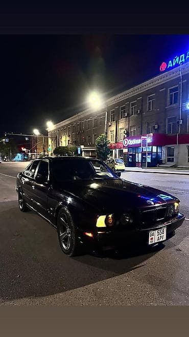 к3 2019: BMW 5 series: 1992 г., Седан — 4