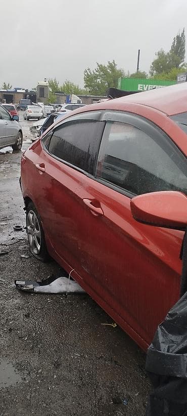 Hyundai Solaris II (седан, рестайлинг) — разбор по запчастям. Цвет