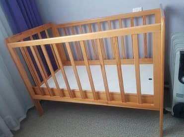 деревянные детские кроватки: Продаю детскую деревянную кроватку-манеж. ручная работа, сделана была — 3
