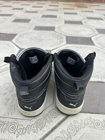 черные вельветовые брюки мужские: Мужские кроссовки, 38.5, Puma, Б/у, цвет - Черный, Самовывоз — 5