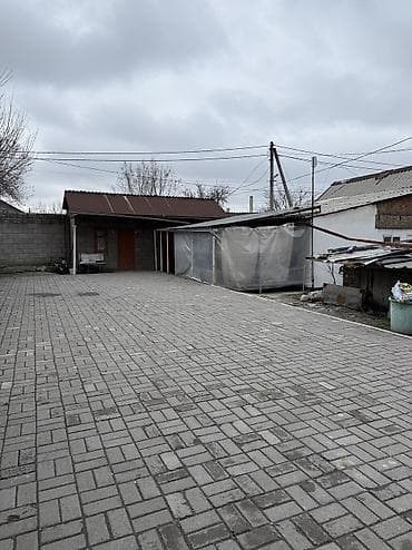 Продажа домов: 🏡 Продаётся угловой дом в Кызыл-Аскере 🔹 Участок — 5 соток 🔹 Дом — 80 — 4