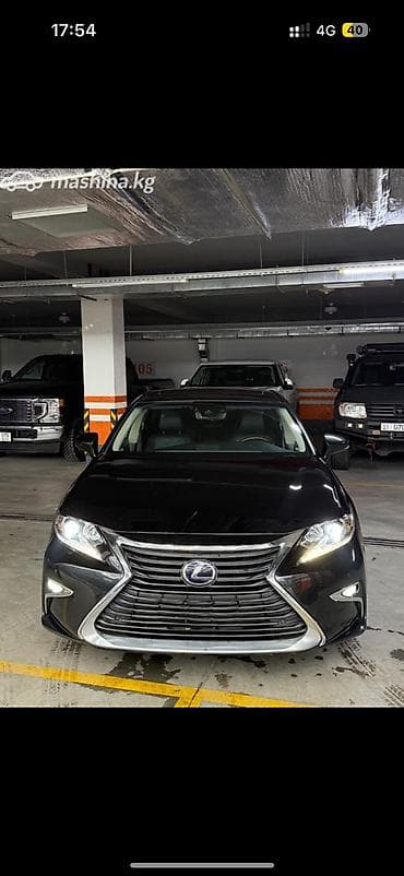 prius prim: Lexus ES: 2017 г., 2.5 л, Вариатор, Гибрид, Седан — 1