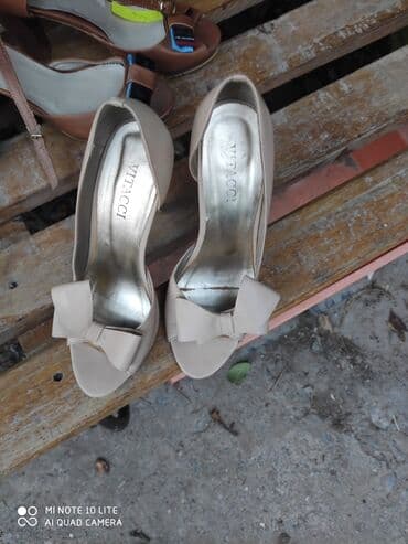 женская модельная обувь больших размеров: Продаю женские туфли,размеры 37-38-39,каждая пара по 300 сомцена — 5