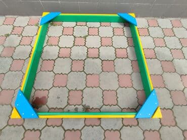 песочница детская: Песочница в наличии вместимость песка 8-9 мешков . Размер песочницы — 3