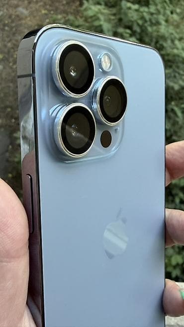 fly sky: IPhone 13 Pro, Б/у, 512 ГБ, Sierra Blue, Зарядное устройство, Защитное стекло, Чехол, 84 % — 6