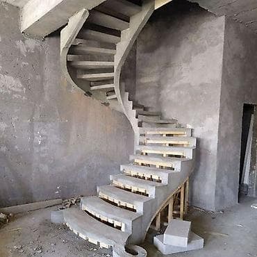 ванны джакузи: Бетонная лестница Для дома, Форма лестницы: Винтовая — 3