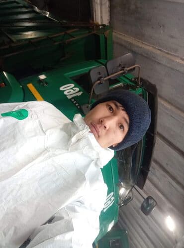 Ищу работу на водителя на грузовой спецтехники стаж от 10 лет выше