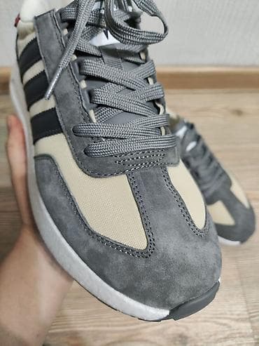 Ботинки: Новые ботинки, не подошёл размер. 42 EU — 4