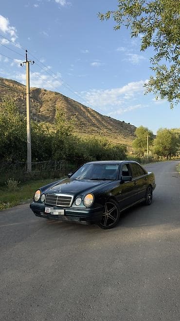 porsche cayene: Mercedes-Benz E-Class: 1997 г., 2 л, Механика, Бензин, Седан — 1