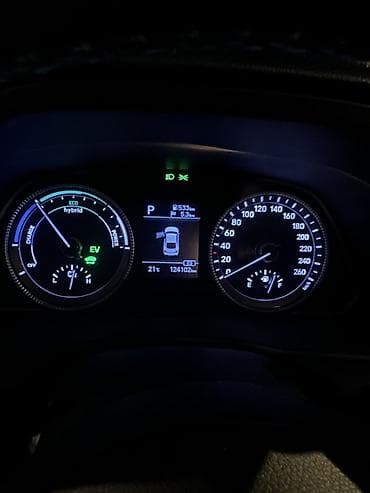 Продажа авто: Hyundai Sonata: 2019 г., 2 л, Автомат, Гибрид, Седан — 5